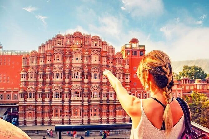 From Delhi : 3 Day Private Luxury Golden Triangle Tour By Car - Guides, drivers, and the value of a private car