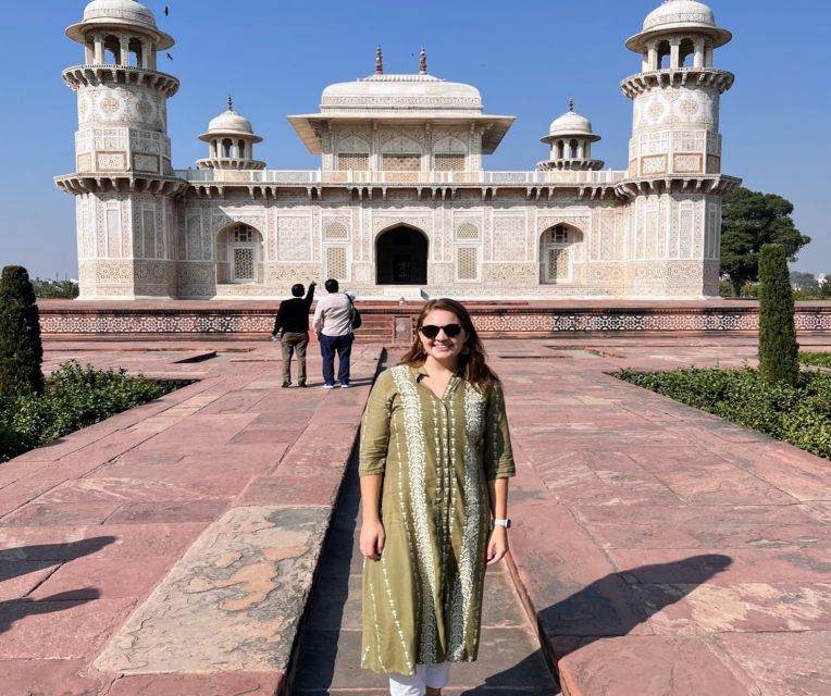 From Delhi: 4-Days Golden Triangle Tour & Ranthambore Safari - Fatehpur Sikri adds a powerful halfway stop