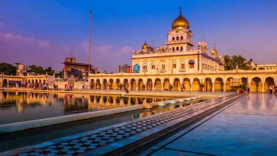 From Delhi: 6 Day GoldenTriangle Tour with Varanasi ByFlight - Delhi begins with minarets, temples, and imperial avenues