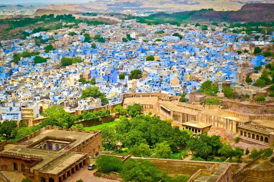 From Delhi: 8-Day Golden Triangle Jodhpur Udaipur Tour - Day 3: Sikandra, the Taj Mahal, and Agra Fort