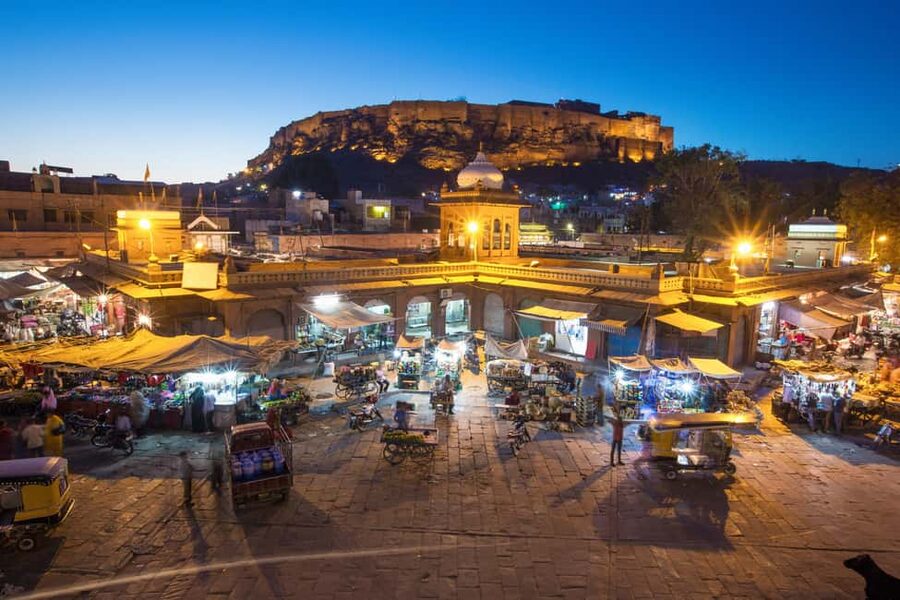 From Delhi: 8-Day Golden Triangle Jodhpur Udaipur Tour - Day 4: Fatehpur Sikri on the way to Jaipur