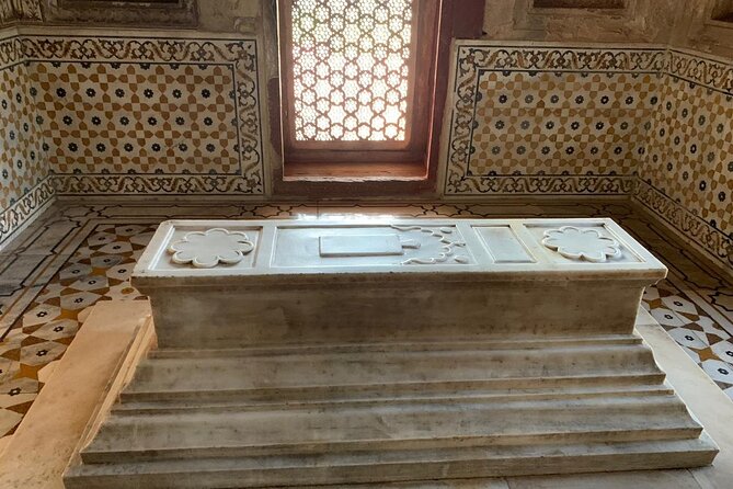 From Delhi: Agra Overnight With Fatehpur Sikri All Inclusive - What the $409 price really buys