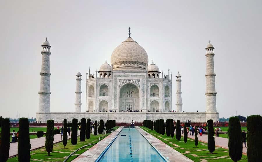 From Delhi: Agra Private Tour with Fast Entry to Taj mahal - Key points to know before booking