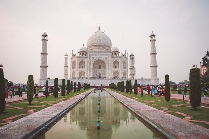 From Delhi: All-Inclusive Taj Mahal and Agra City Tour By Car - The real shape of this Delhi to Agra day