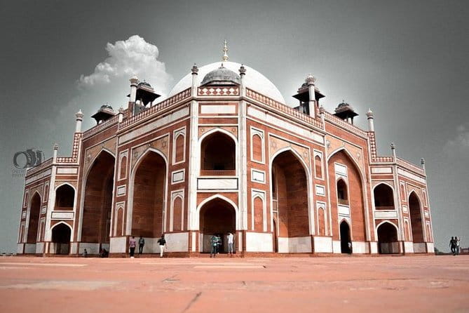 From Delhi: All-Inclusive Taj Mahal and Agra City Tour By Car - How the private format changes the day