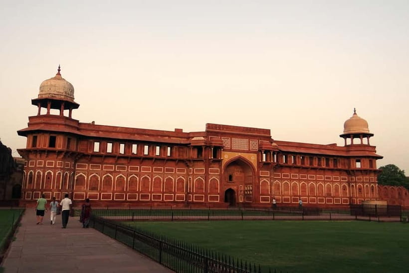 From Delhi: All-Inclusive Taj Mahal & Mathura Vrindavan Tour - The three-hour drive from Delhi