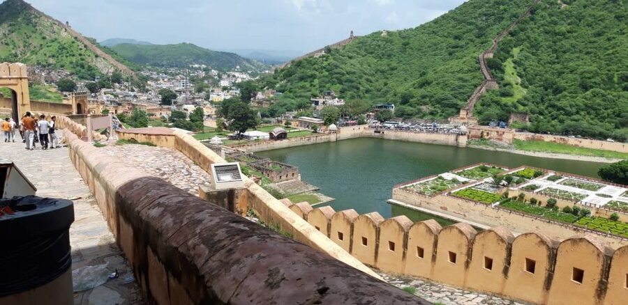 From Delhi: Day-Trip to Jaipur with Hotel Pickup - Jantar Mantar and the logic of the sky