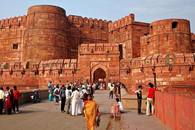 From Delhi: Full Day TajMahal & Agra Fort with 5 Star Lunch - Meeting Your Guide in Agra