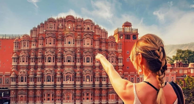 From Delhi: Jaipur Private Tour with Guide & Hotel Pickup - The early drive from Delhi
