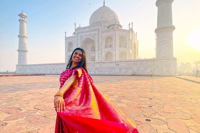 From Delhi: Private One Day Taj Mahal and Agra Tour by Car - Arriving at the Taj Mahal