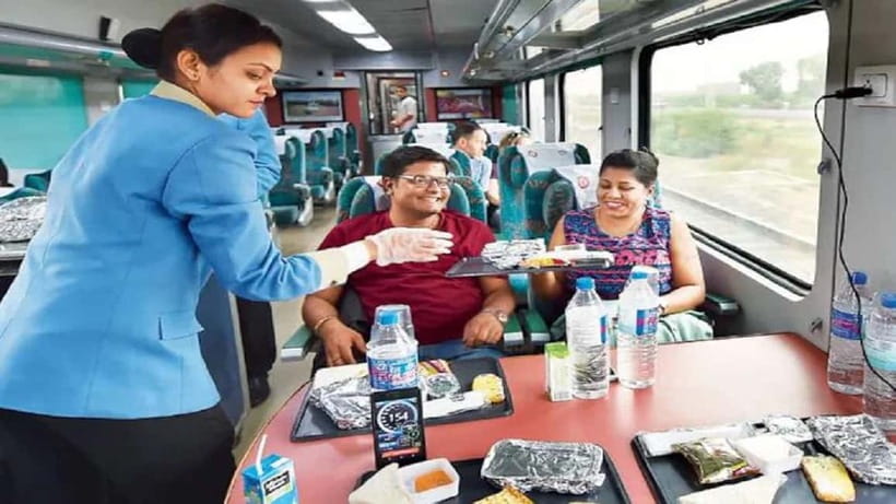 From Delhi: Private Taj Mahal & Agra Tour By SuperFast Train - How the private car helps between sights