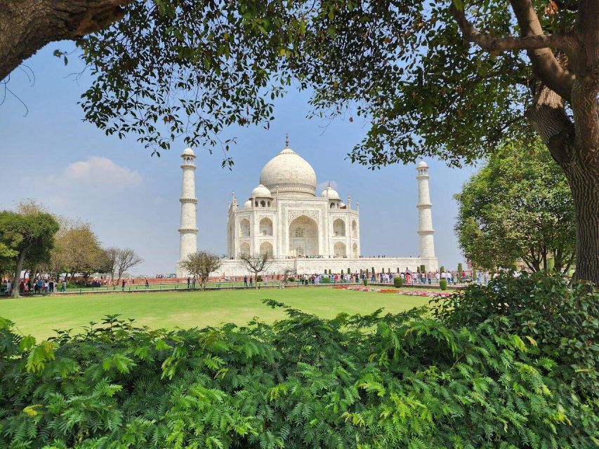 From Delhi: Private Taj Mahal Day Tour By Car and Driver - Key points to know before booking