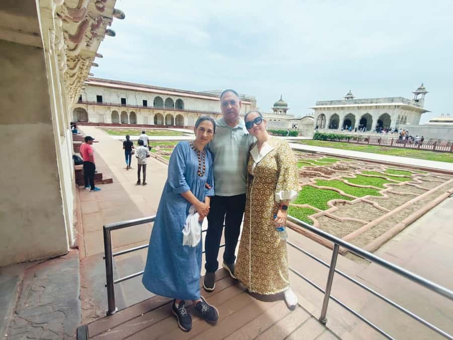 From Delhi: Private Taj Mahal Day Tour with Fast-Track Entry - Who should book this day trip?