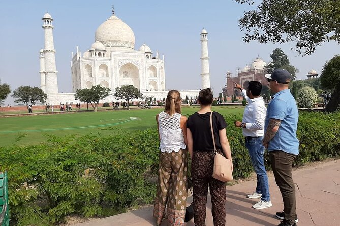 From Delhi: Private Taj Mahal Sunrise, Baby Taj & Fort Tour - What the private guide adds