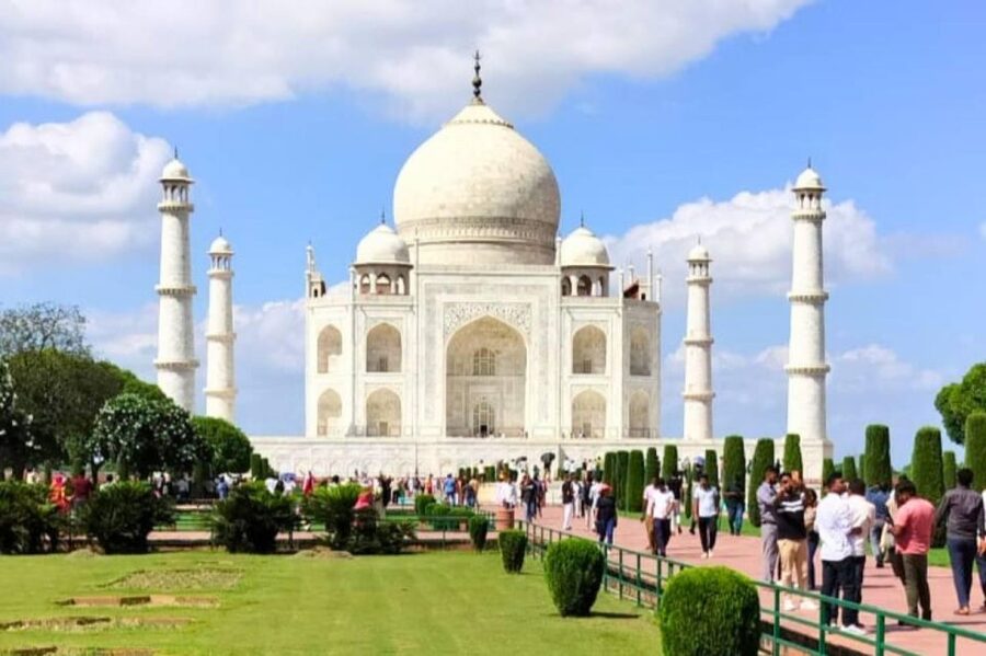 From Delhi: Same Day Taj Mahal, Agra Day Tour By Car - Who should choose this Agra day tour?