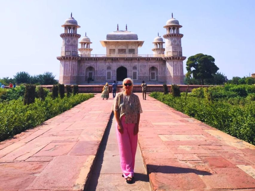 From Delhi: Same Day Taj Mahal, Agra Day Tour By Car - Practical details that affect the day