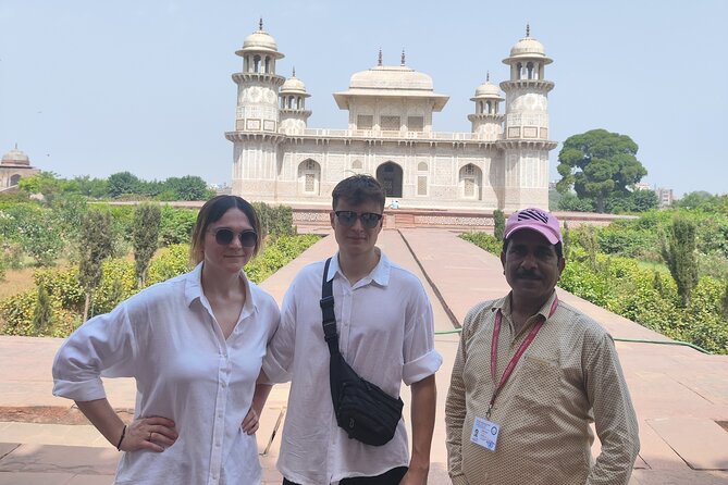 From Delhi: Same Day Taj Mahal, Agra Tour By Car with Option - The Baby Taj and Itmad-ud-Daulah