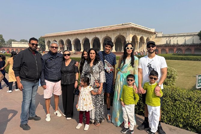 From Delhi: Same Day Taj Mahal Tour By Car - What the guides add to the visit