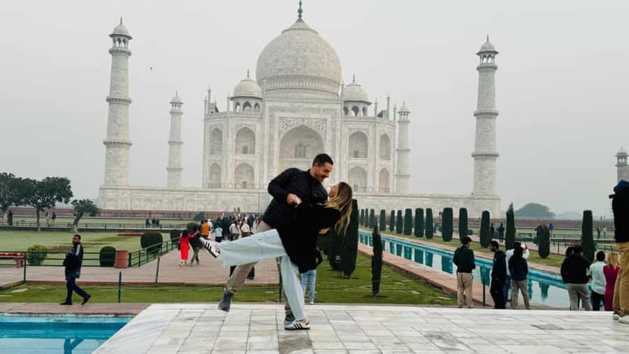 From Delhi: Same Day Taj Mahal Tour with lunch in 5 star - The price: good value with one important check