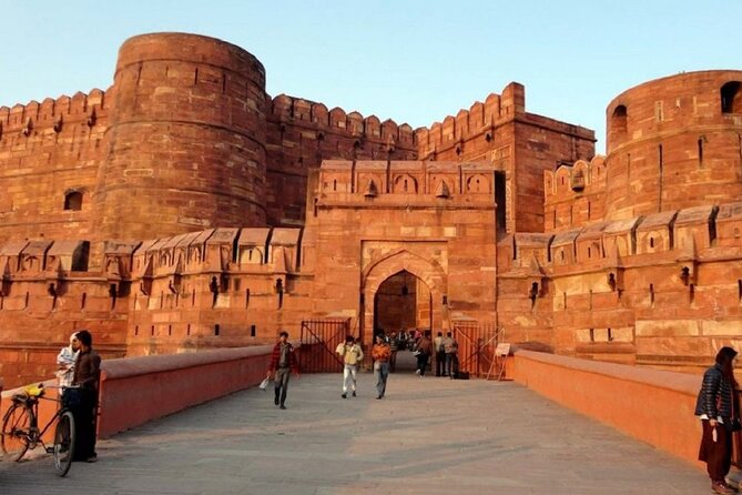 From Delhi: Sunrise Taj Mahal-Agra Fort Skip The Line Guided Tour - Final decision: a strong value for a full day