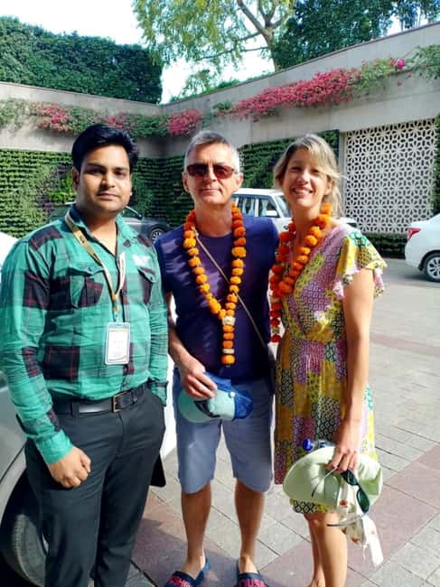 From Delhi: Sunrise Taj Mahal & Agra Tour with 5-Star Meal - Who should choose this Agra day trip