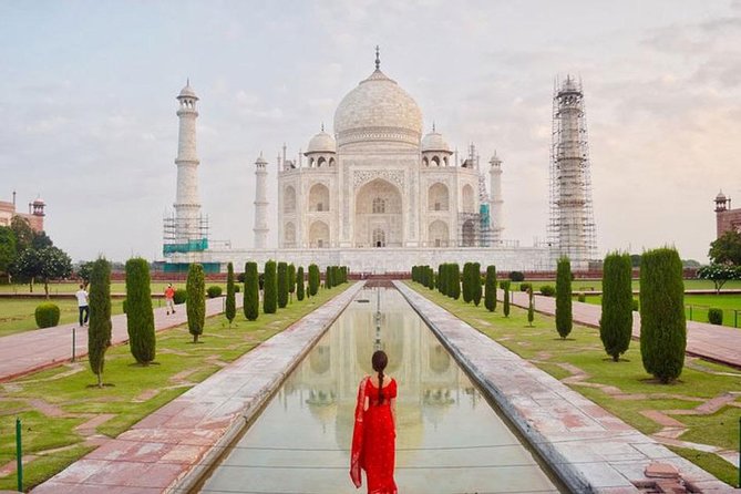 From Delhi : Sunrise Taj Mahal and Agra Fort with Jaipur Transfer - The DoubleTree meal is convenient, but check your package