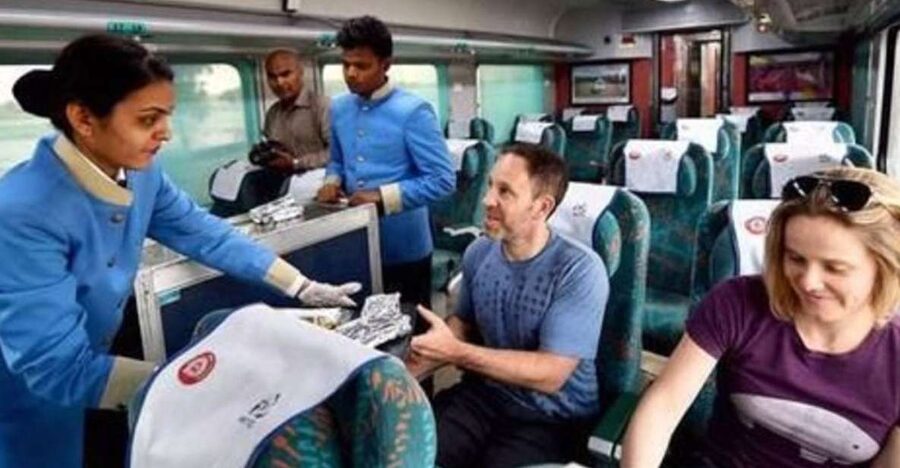 From Delhi: Taj Mahal & Agra City Tour By Gatiman Train - The Taj Mahal: give the morning your full attention