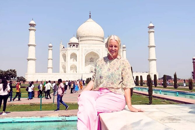 From Delhi: Taj Mahal, Agra Fort & Baby Taj Same Day Tour by Car - Agra Fort gives the day some historical weight