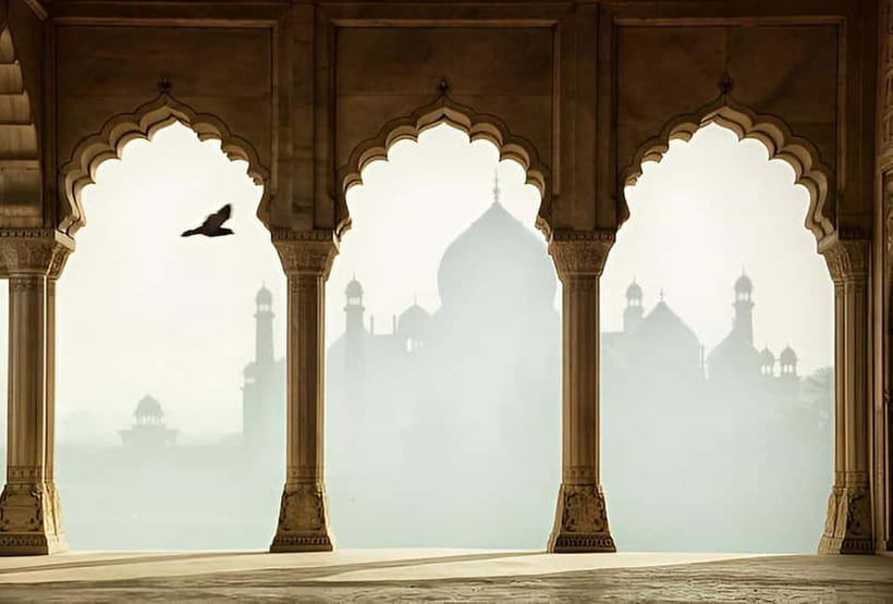 From Delhi: Taj Mahal, Agra Fort & Fatehpur Sikri Day Trip - Guide quality and language choices