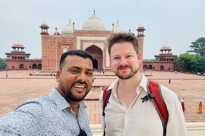 From Delhi-Taj Mahal & Agra Fort Private Tour with Fatehpur Sikri - Lunch at a five-star hotel