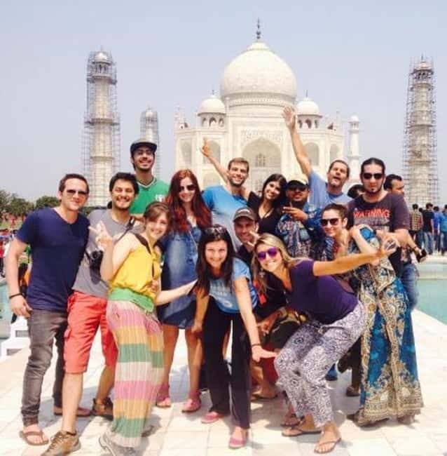 From Delhi: Taj Mahal & Agra Fort Shared Group Tour - Agra Fort adds the historical setting