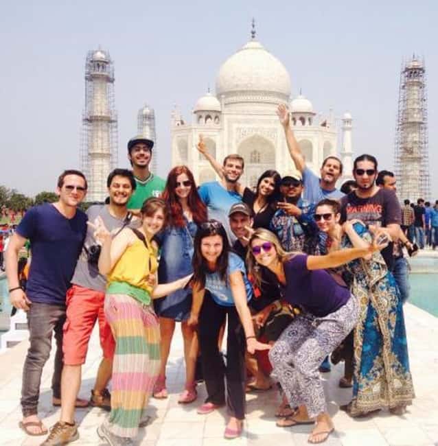 From Delhi: Taj Mahal & Agra Fort Shared Group Tour - Shared group or private ride?