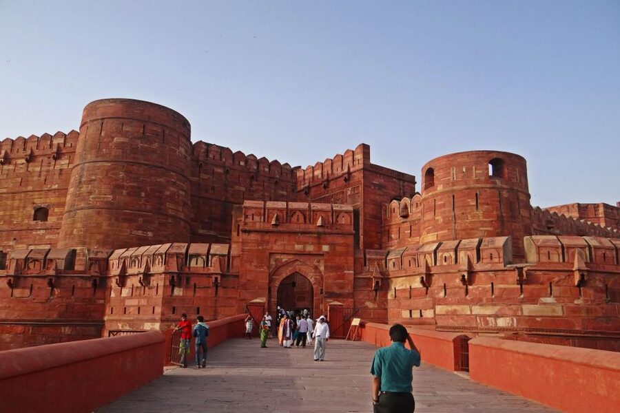 From Delhi: Taj Mahal & Agra Fort Shared Group Tour - The three-hour ride from Delhi to Agra