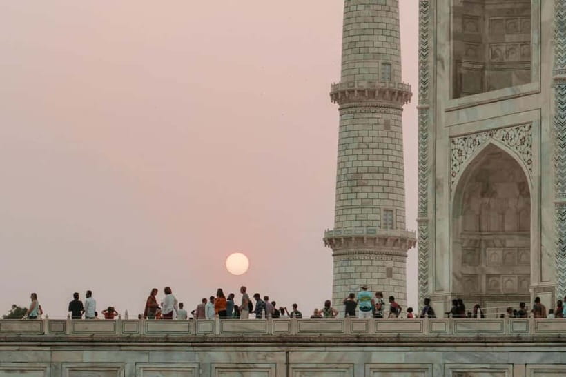 From Delhi: Taj Mahal, Agra & Mathura Tour by Car - ISKCON Temple and the final return