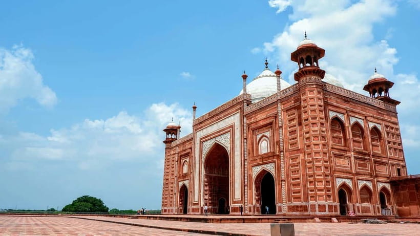 From Delhi: Taj Mahal & Agra Tour with Lunch at Marriott - Agra Fort and the view toward the Taj