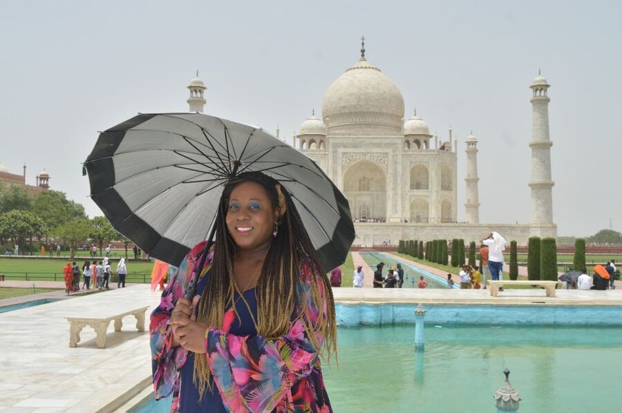 From Delhi: Taj Mahal and Agra Fort Private Sunrise Tour - What the guide adds to the day