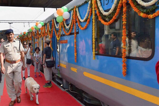 From Delhi Taj Mahal and Agra Fort Private Tour By India's fastest Train - The Taj Mahal from 10:00 to 13:00