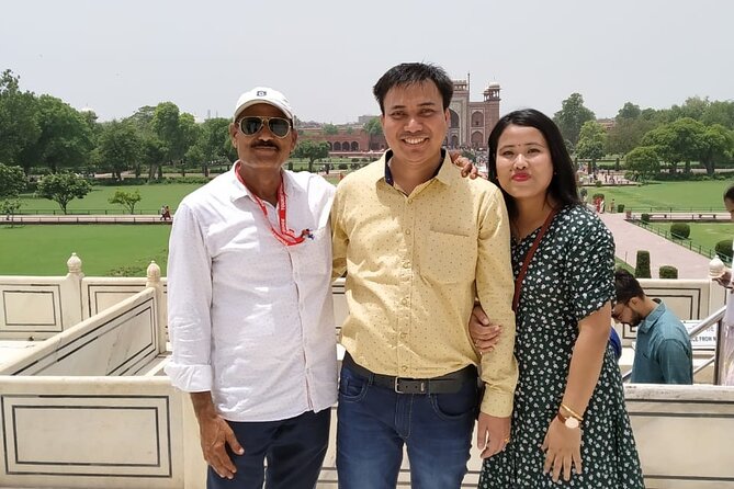 From Delhi : Taj Mahal Luxury Tour Package by Car - What the $22.70 price really covers