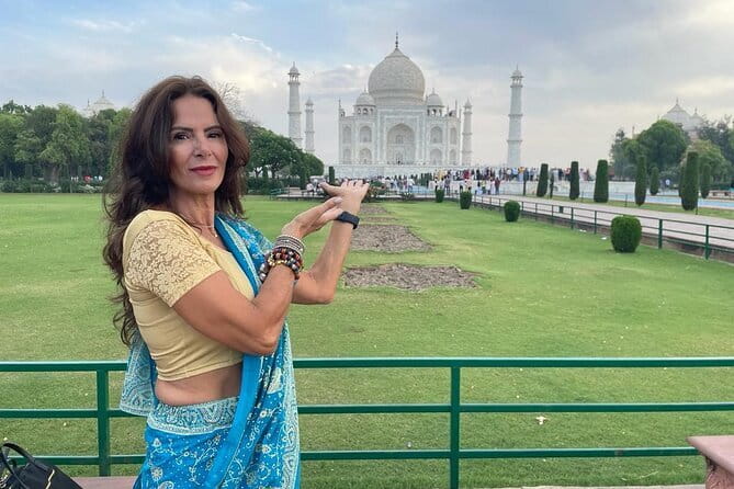 From Delhi: Taj Mahal Sunrise & Agra Handicraft Heritage Tour - Should you book the Taj Mahal sunrise tour?