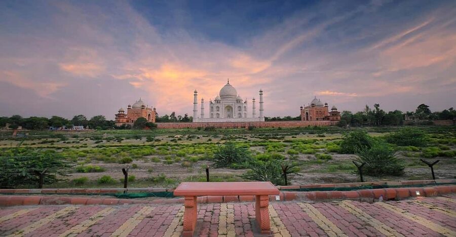 From Delhi: Taj Mahal Sunrise & Agra Private Day Trip - Why the Taj Mahal at sunrise is worth the alarm