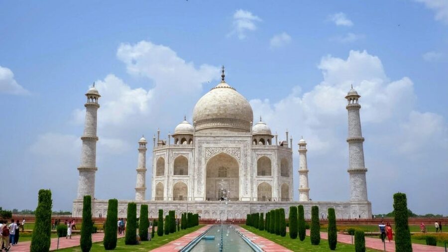 From Delhi: Taj Mahal Sunrise & Agra Private Day Trip - Breakfast, lunch, and the three booking options