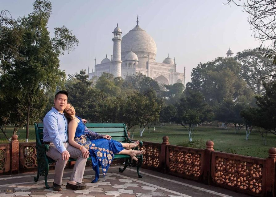 From Delhi: Taj Mahal Tour with Professional Photographer - Mughlai lunch and the five-star option