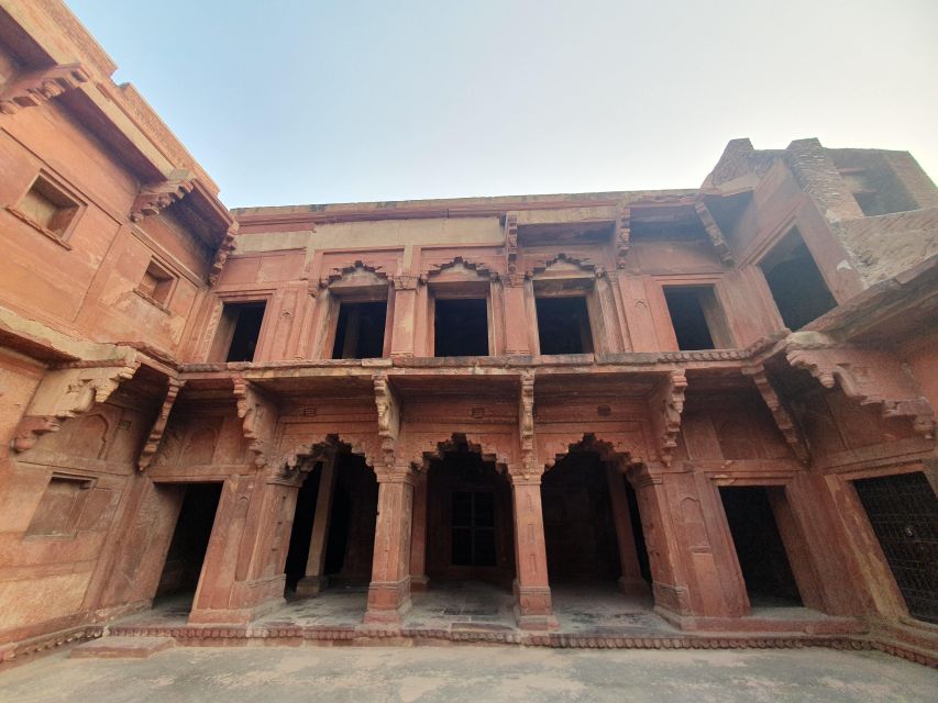 From Delhi: Taj Mahal Tour with Professional Photographer - A quieter stop at Baby Taj