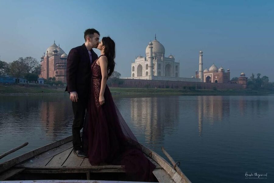 From Delhi: Taj Mahal with Photographer & Elephant SOS Tour - Choosing between the sunrise and late-morning start