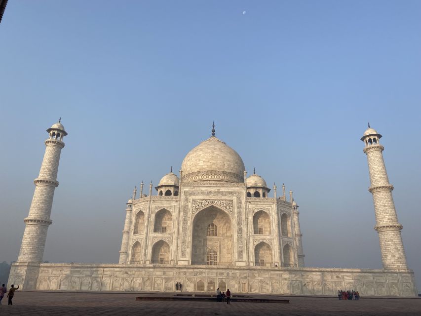 From Jaipur : Taj Mahal & Agra fort Tour and Drop Delhi - Lunch in Agra, with an important option check