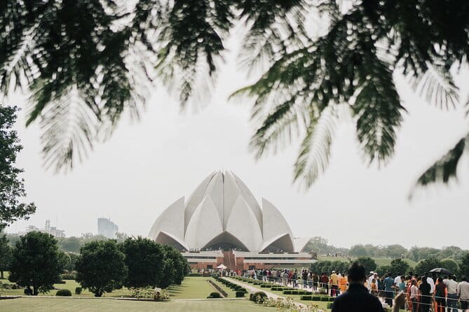 Full Day 8 Hours Old and New Delhi City Tour. - Starting early in Delhi’s two very different cities