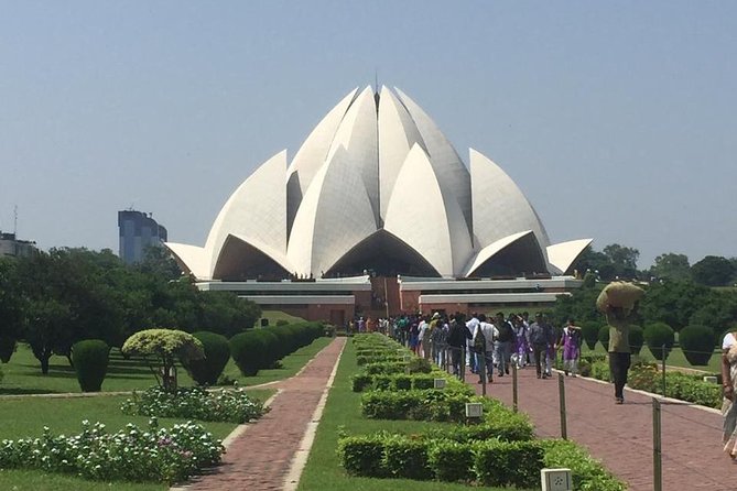 Full Day Delhi Sightseeing - Lotus Temple offers a quiet change of pace