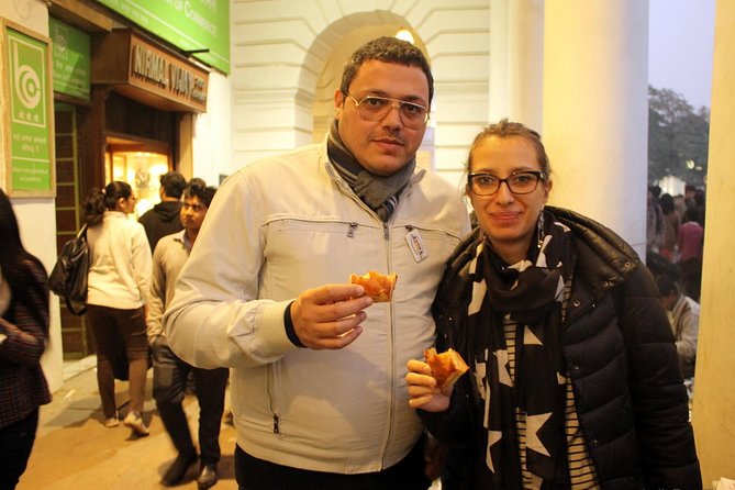 Full Day Food Tour Of Delhi with a chef. Includes Tea Tasting - Moving from street snacks to New Delhi specialties