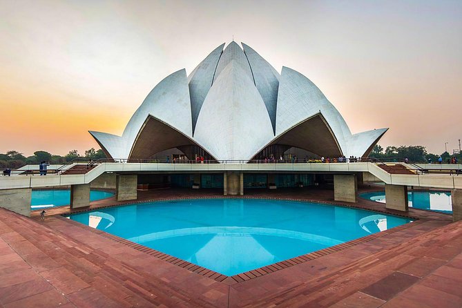 Full Day Old and New Delhi Private Tour with Guide - One day, two Delhis