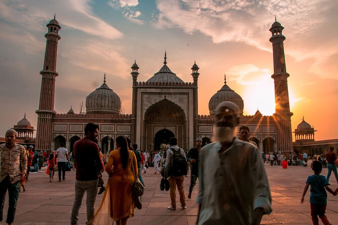Full Day Old and New Delhi Private Tour with Guide - Qutub Minar and the final monument visit
